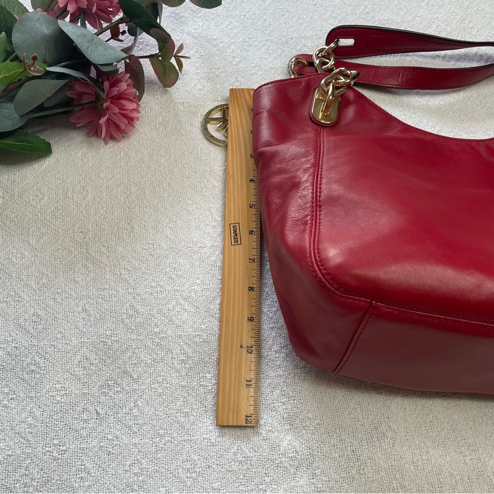 Michael Kors Red Leather Shoulder Hobo with Gold Double Chain Strap - Picture 4 of 15